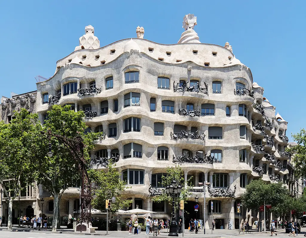 Casa Milà in Detail Antoni Gaudi
